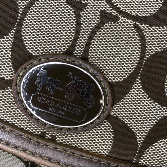 ✨SOLD✨ COACH Signature Canvas Khaki Small Shoulder Bag - 44014 - Picture 7 of 12